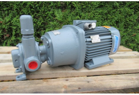 ORSTA HYDRAULIK 2,5    TGL 17-747401 Tandwielpomp. Used.